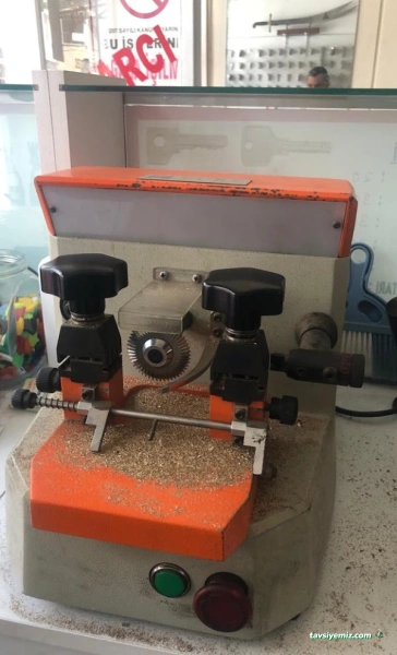 Anahtarcı Raif Finike