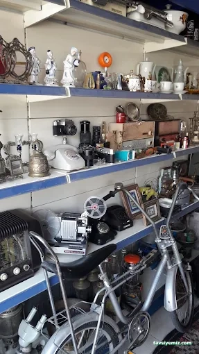 Antika Özgür Antik