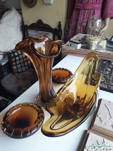 Antika Özgür Antik