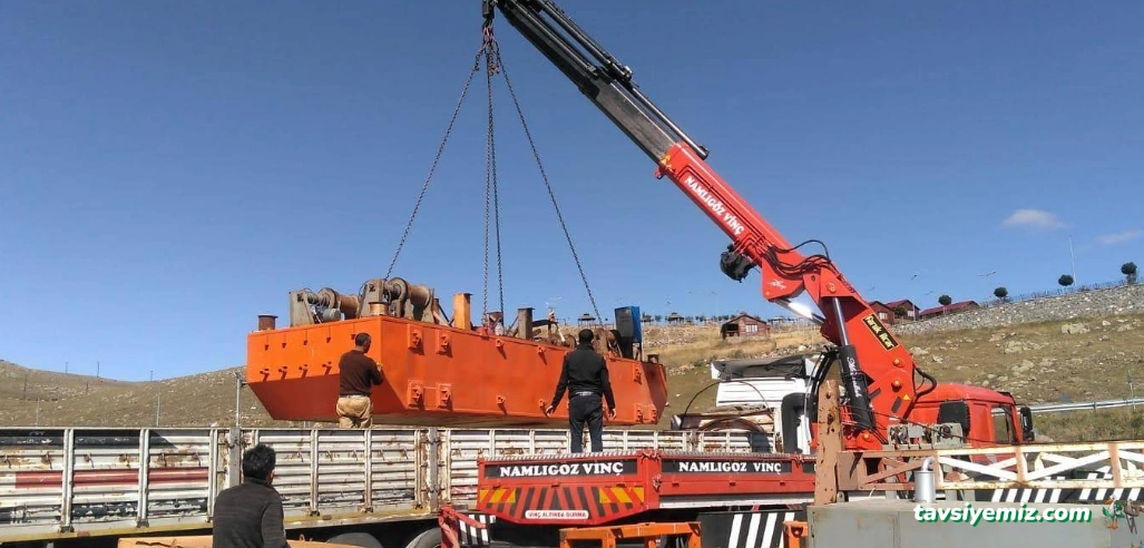 Ardahan Vinç Ve Araç Kurtarma (Namlıgöz Vinç)