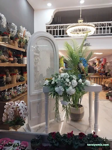 Artvinde Çiçek Organizer Çikolata Parti Dünyası