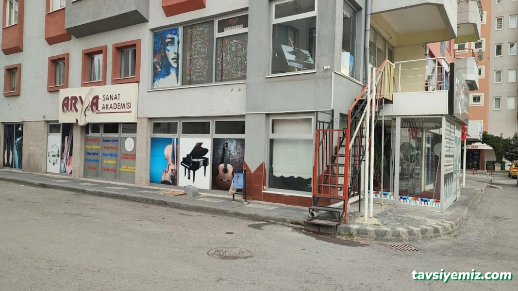 Arya Sanat Akademisi