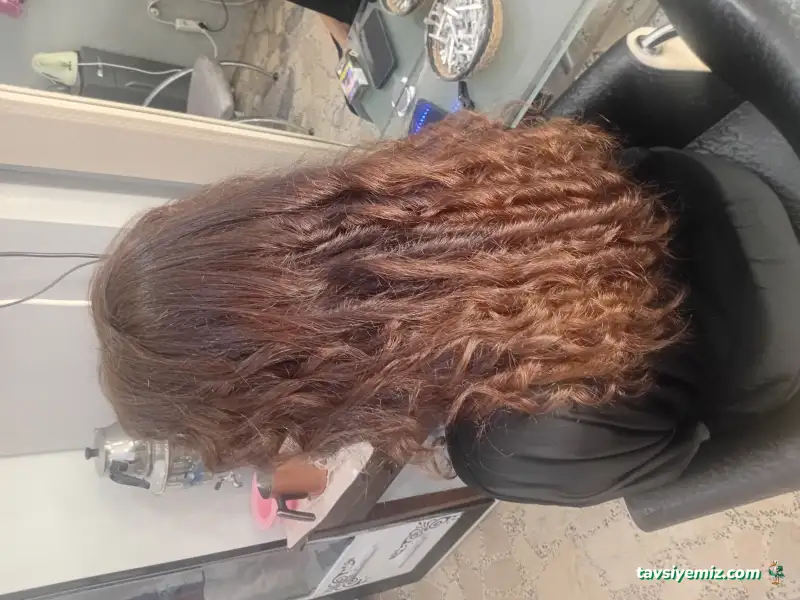 Aşk Bayan Kuaförü