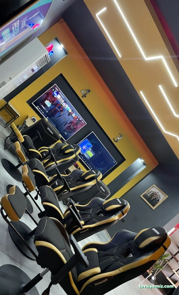 Atari Playstation Cafe