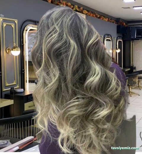 Karamel Bayan Kuaförü