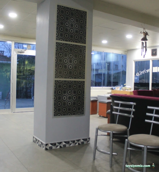 Bafra Olimpiyat Kapalı Çim Halı Saha(Sosyal Halı Saha)