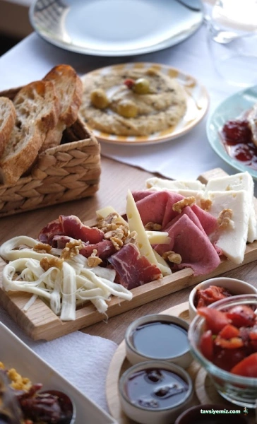 Bahar Eşmenler Kahvaltı Ve Süt Ürünleri