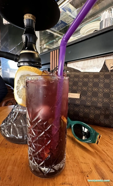 Bahrein Cafe & Bistro