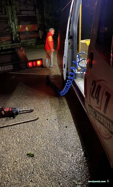 Bay-Las Oto Lastik Ve Mobil Yol Yardım