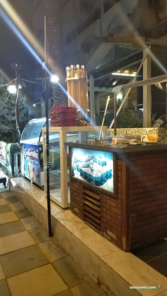 Bayram Ustanın Meşhur Dövme Dondurması