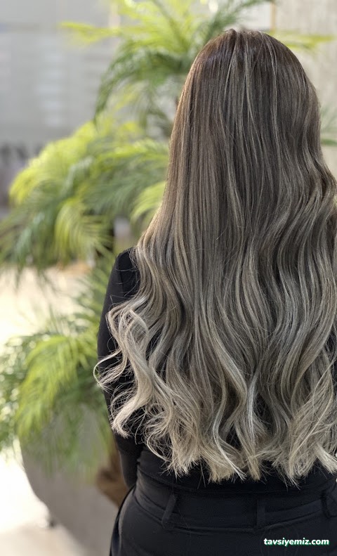 Karamel Bayan Kuaförü