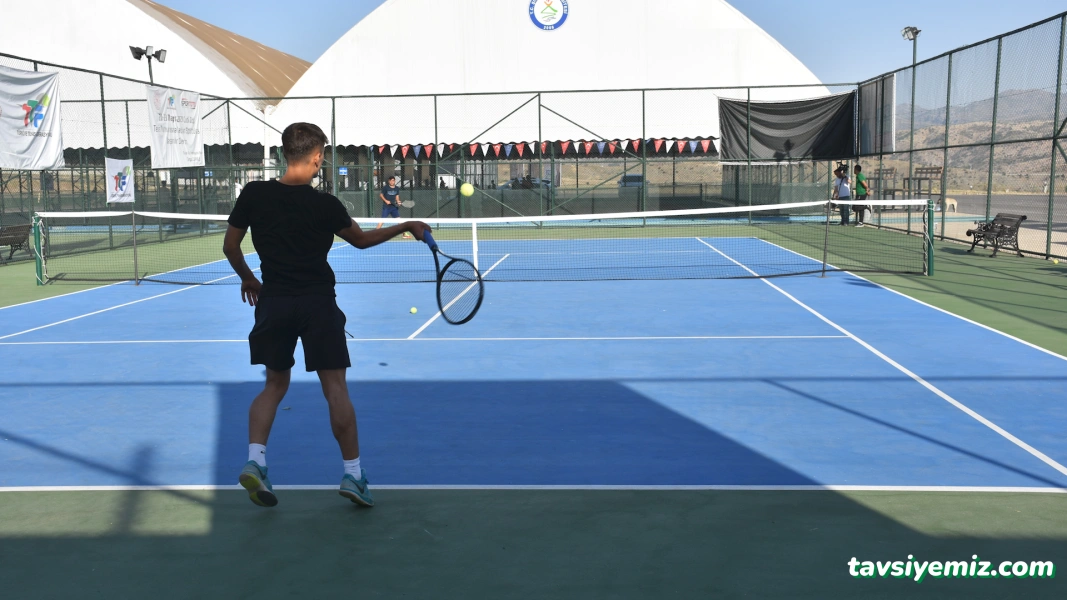 Bingöl Tenis Kortu