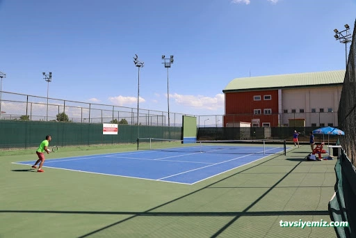 Bingöl Tenis Kortu