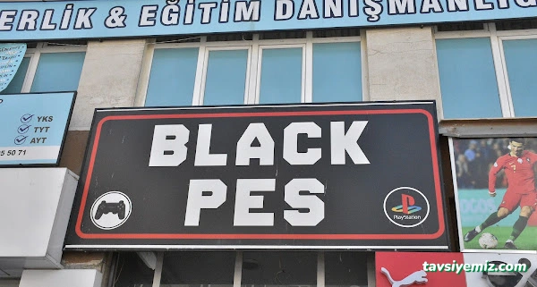 Black Pes Playstation Cafe