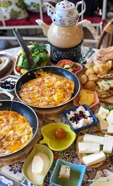 Bozukbağ Kahvaltıcısı