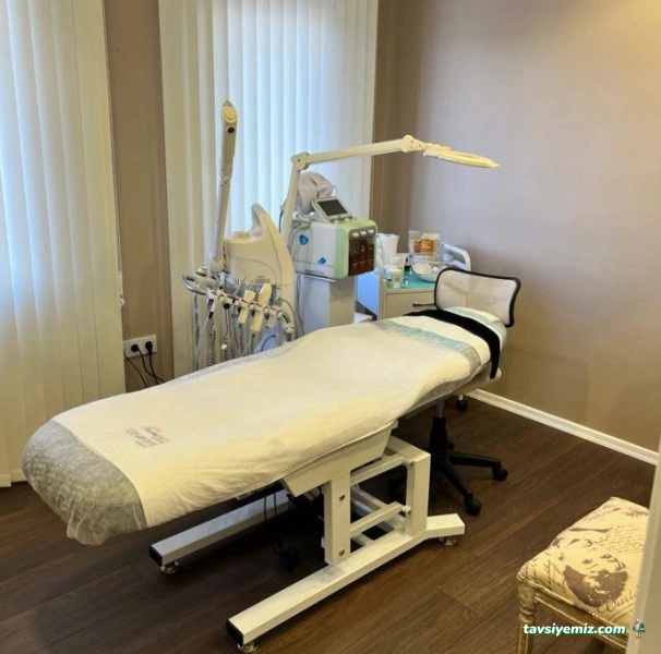 Bronze Beauty And Solarium