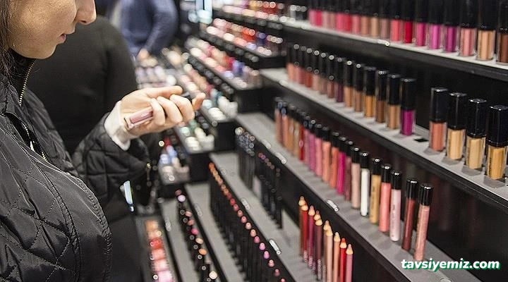 Buğday Pazarı Mahallesi Çarşamba Pazarı Caddesi No:4 69 Nolu Mağaza Merkez, 18100 Çankırı Merkez/Çankırı