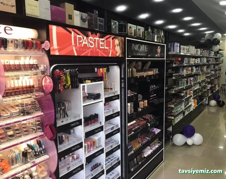 Buğday Pazarı Mahallesi Çarşamba Pazarı Caddesi No:4 69 Nolu Mağaza Merkez, 18100 Çankırı Merkez/Çankırı