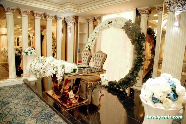 Buzz Ateşi Balo Davet Salonu