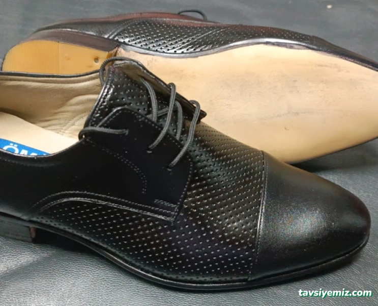 By Ömür Sudemir Ayakkabı