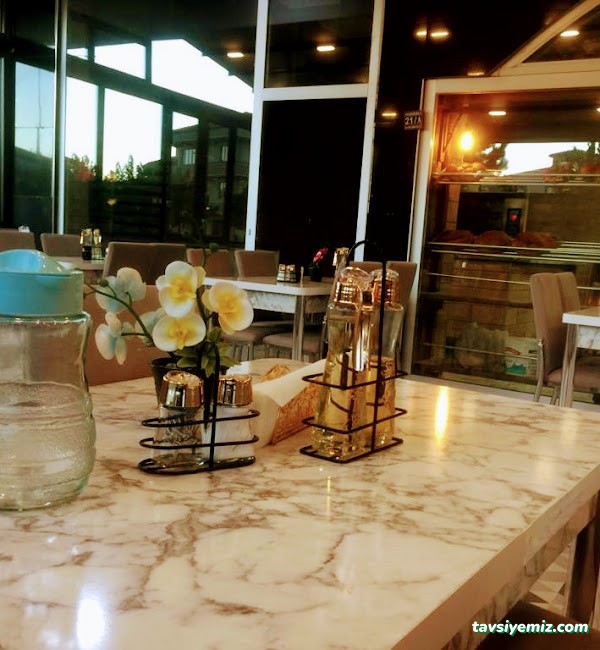 Fırat Ekmek Ve Unlu Mamülleri Fırın Cafe