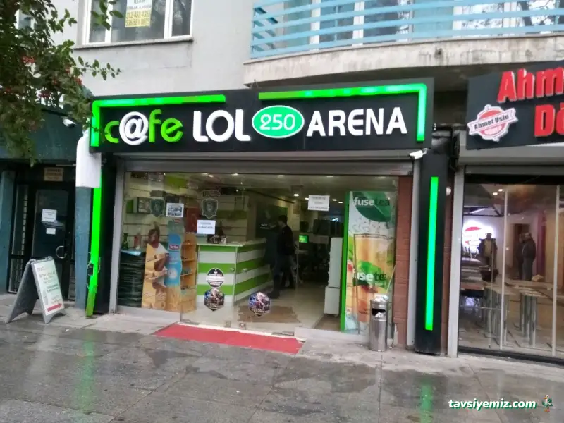 Cafe Lol 250 Arena