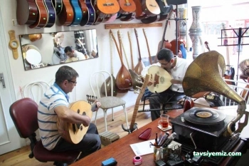 Çalgı Çengi Müzikevi