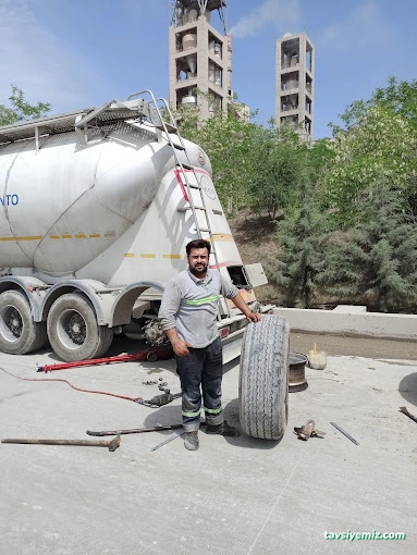 Ceyhan Oto Lastikçi 7/24 Mobil Yol Yardım Aracı