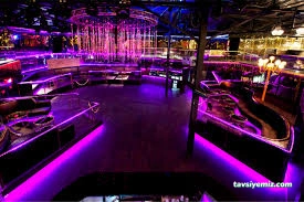 Chek-Me Cat Nightclub