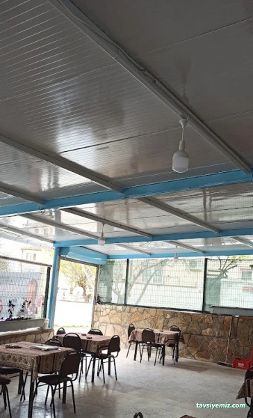 Çınar Kiraathanesi