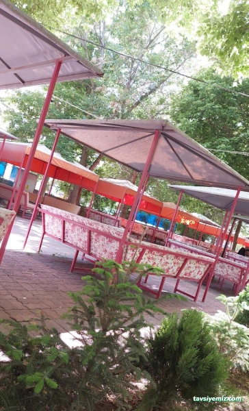 Çınaraltı Aile Çay Bahçesi