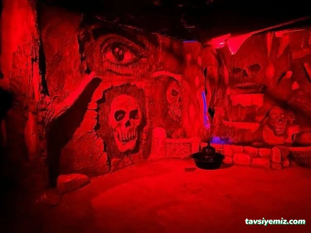 Cinnet Köşkü Korku Evi