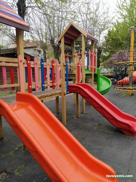 Çocuk Oyun Alanı Lunapark