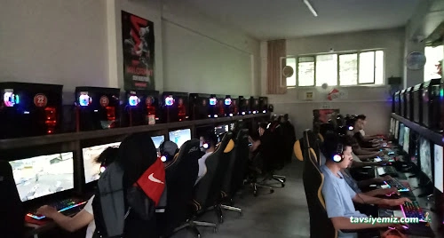 Computer Internet Cafe