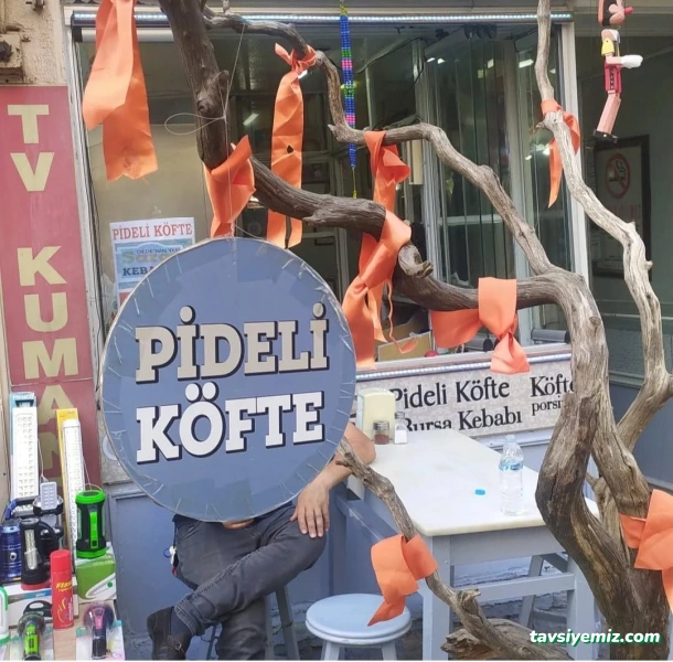 Dedenin Yeri Saray Kebapçısı