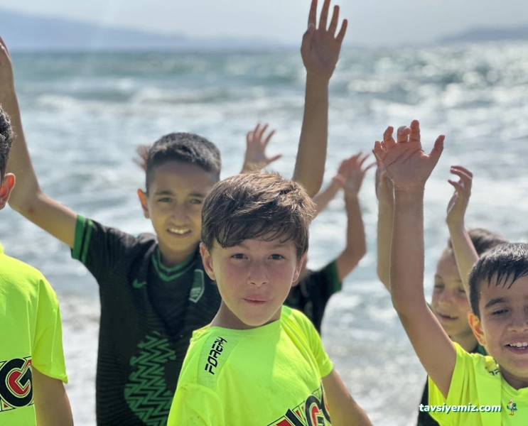 Denizli Horoz Gençler Gücü Futbol Okulları