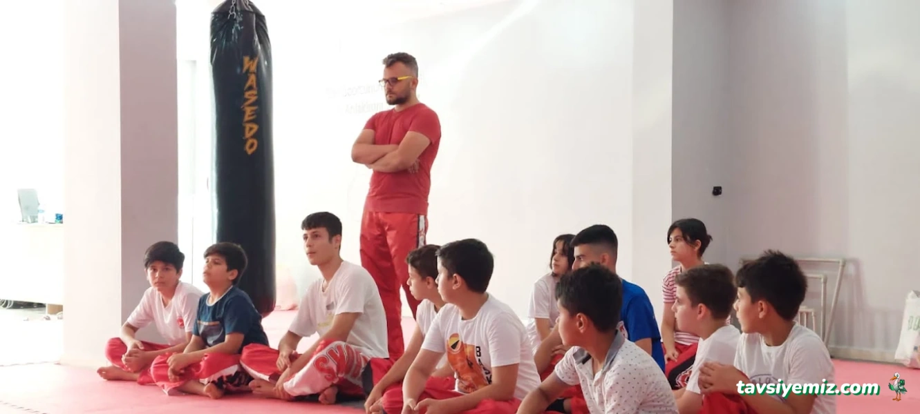 Doğan Güneş Kickboks Team