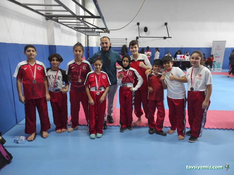 Doğan Güneş Kickboks Team
