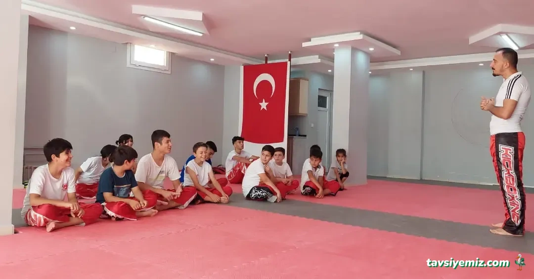Doğan Güneş Kickboks Team
