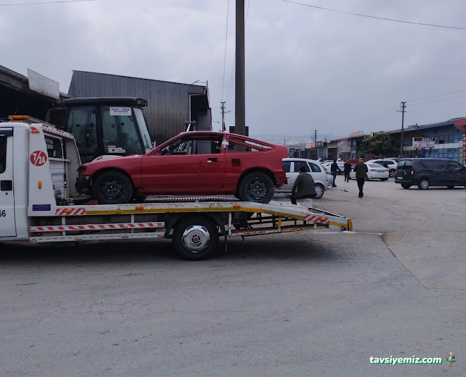 Dört Mevsim Oto Lastik - Bursa Nöbetçi Lastikçi 7/24 Mobil Yol Yardım Lastik Ve Oto Çekici Hizmeti