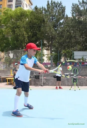 Dört Mevsim Tenis Kulübü