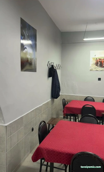 Dostlar Kıraathanesi