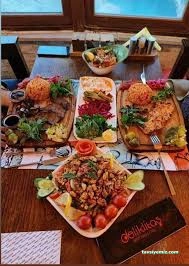 Delikli Taş-Rasıl Hacar Cafe&Restoran