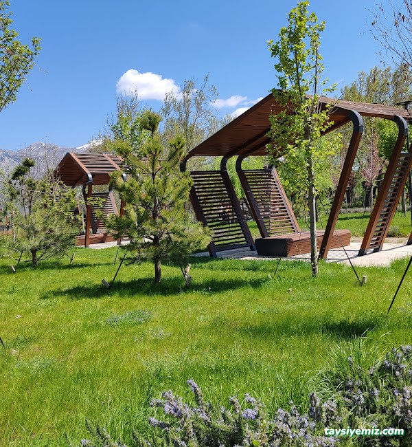 Işıklı Çivril Millet Bahçesi