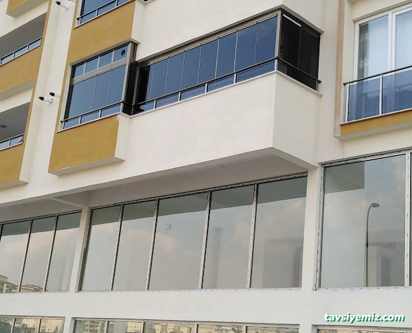 Efe Yapı Giyotin Cam Balkon Pergole Tente Otomatik Kapı ,Kepenk Panjur ,Paslanmaz Küpeşte Alüminyum Ve Pvc Doğrama Sistemleri