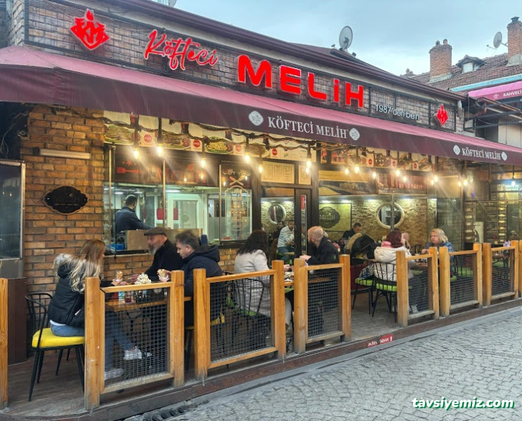 Köfteci Kokoreççi Melih
