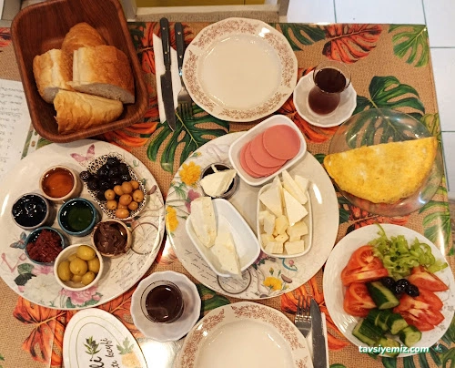 Egeli Kahvaltı Keyfi // Açık