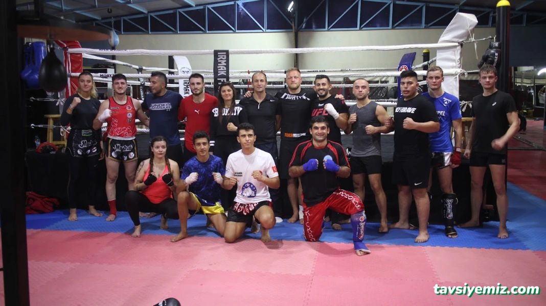 Ender Yeşilyurt Kick Boks