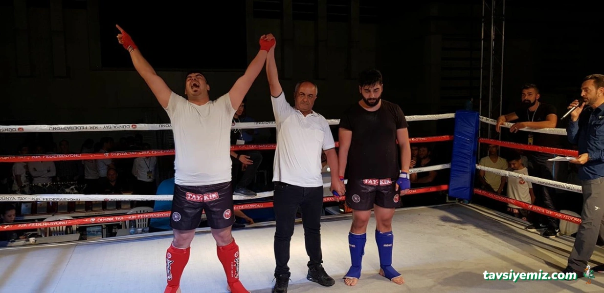 Enis Karaali Dövüş Sporları Eğitimi