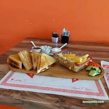 Es Cafe Ortaköy Kumpir Ve Kahvaltı